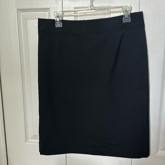 Anne Klein Pencil Skirt - Picture 1 of 2